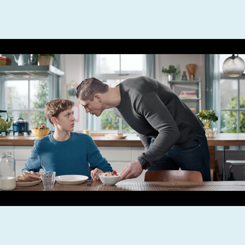 Foodstyling voor TV-commercial van Zonnatura Ontbijtgranen met Rico Verhoeven.